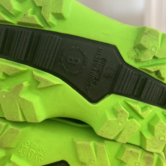 Toddler Snow Boots Size 8 - Picture 4 of 4